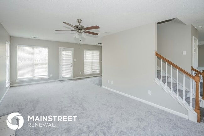 Photo - 135 Bellelaine Dr