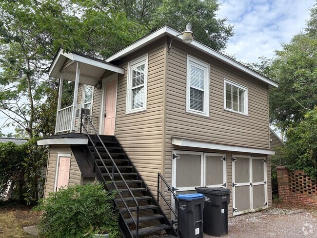 Building Photo - Students welcome Rental