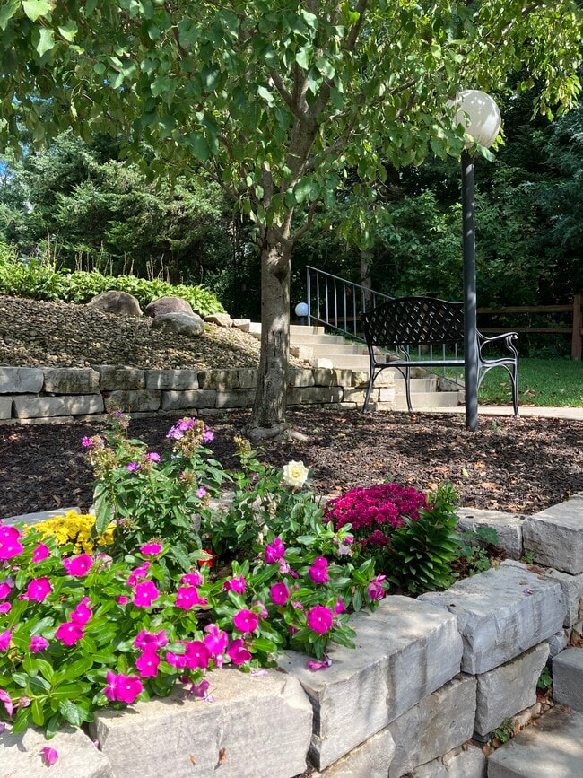 Photo - Briar Cliff Apartments