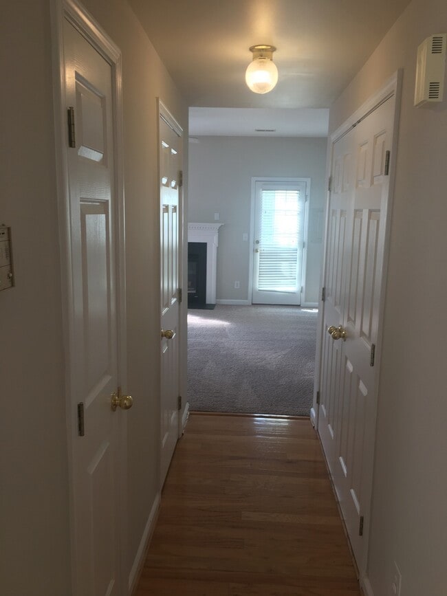 Photo - Greer, 2bd/2.1ba, 1484SF