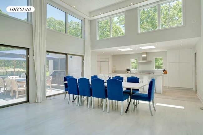 Photo - 1705 Noyack Rd