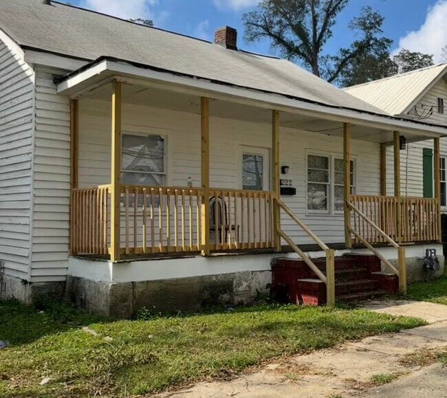Building Photo - 222 Telfair St