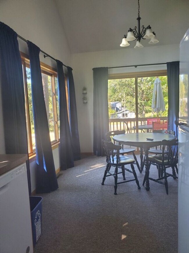 Photo - 2 Bed, 1 Bath Cabin - Fully Furnished! - a...