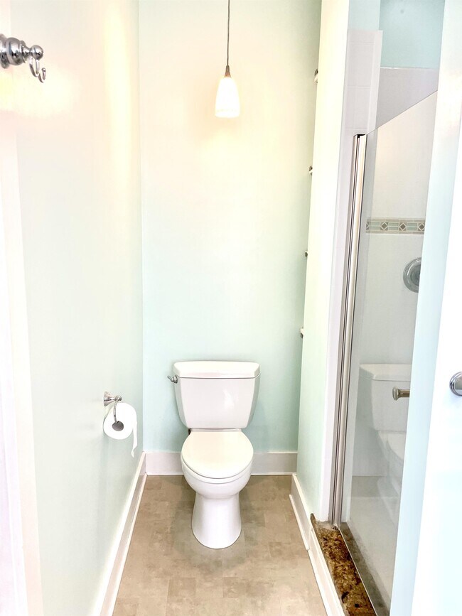 Photo - 235 N Main St