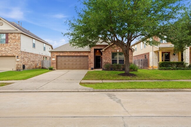 Building Photo - 11103 Avery Oaks Ln