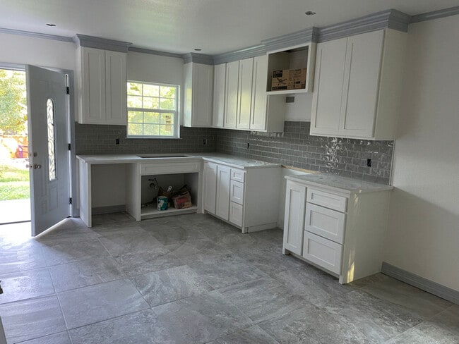 Building Photo - 15831 Echo Glen Dr Rental
