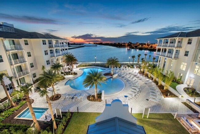 Photo - Town Westshore