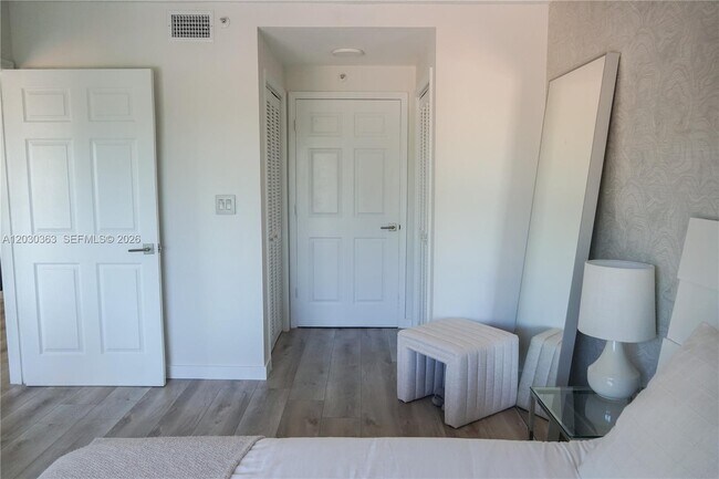 Photo - 1918 Brickell Ave Unit 502