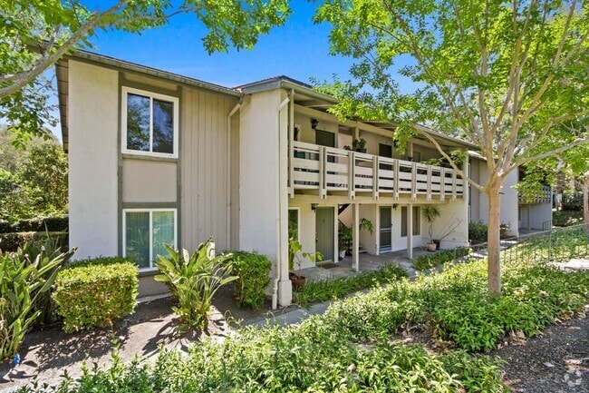 Building Photo - 23732 Hillhurst Dr Rental
