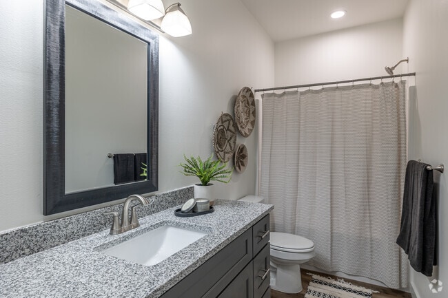 3BR, 2BA - 1,221SF - Second Bathroom