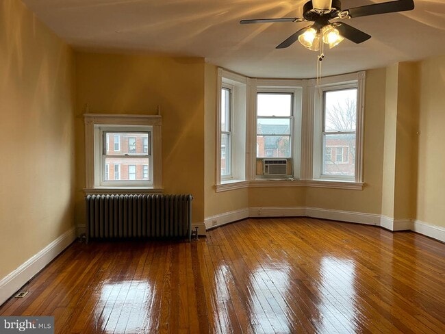 Building Photo - 2728 St Paul St Rental