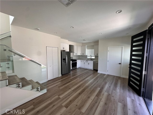 Photo - 9585 Woodale Ave