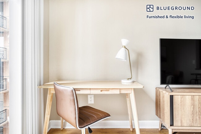 Photo - 801 15th St S Unit FL8-ID426