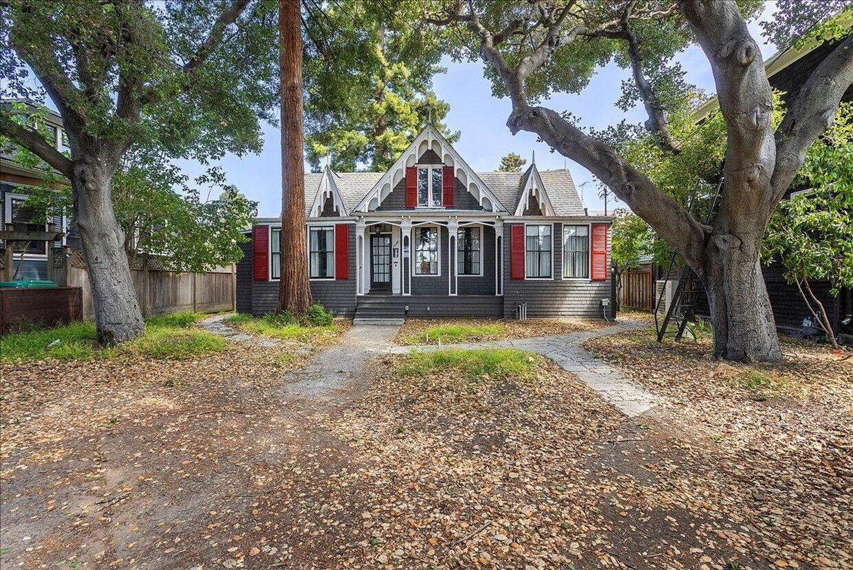 Photo - 1238 Versailles Ave - 4++ bedroom | 3.5 bath | The Webster House