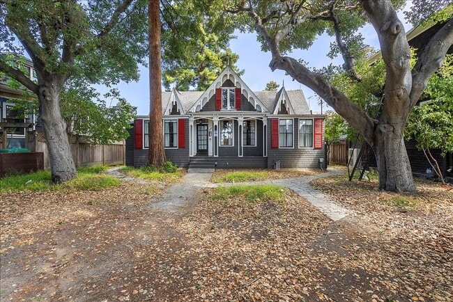 Photo - 1238 Versailles Ave House