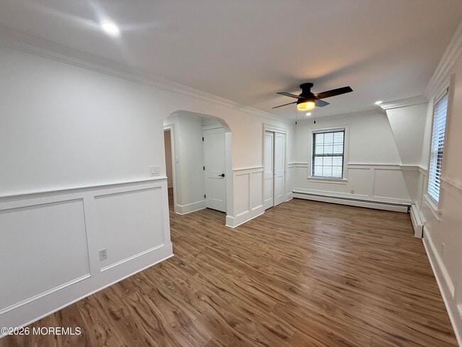 Photo - 304 Lareine Ave