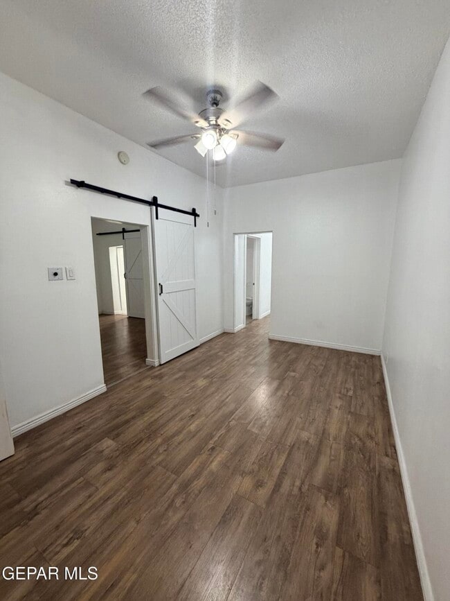 Photo - 2221 Bassett Ave