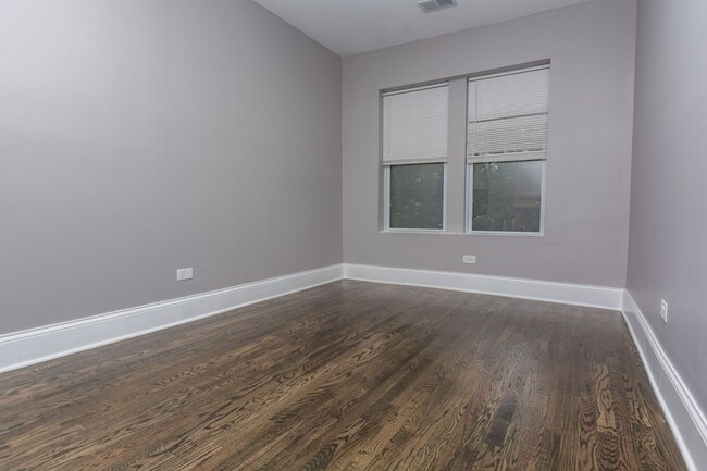 Photo - 1330 W 78th St Unit 3