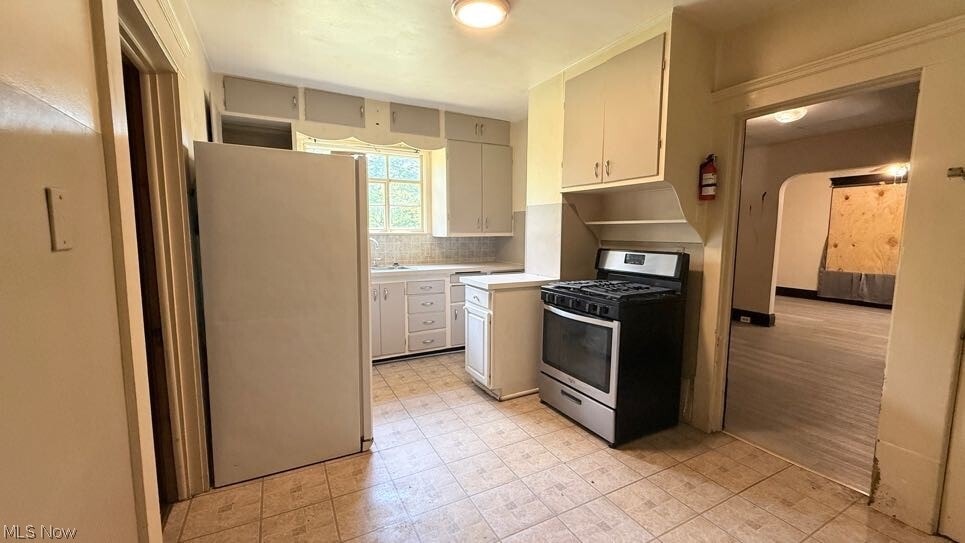 Photo - 85 Shaefer St