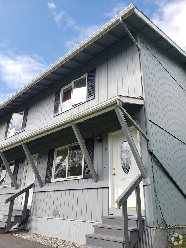 Building Photo - 7331 Meadow St Rental