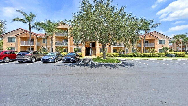 261 SW Palm Dr