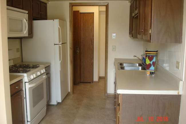 Photo - 80 S Pleasant Rd Unidad second