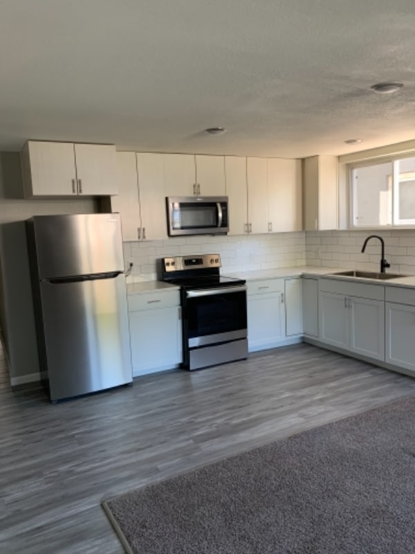 Photo - 227 E 35th St