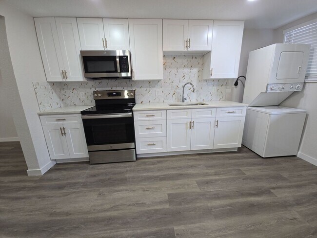 Photo - 2 Bed Garden Level Unit Available in Lakewood Unit #3