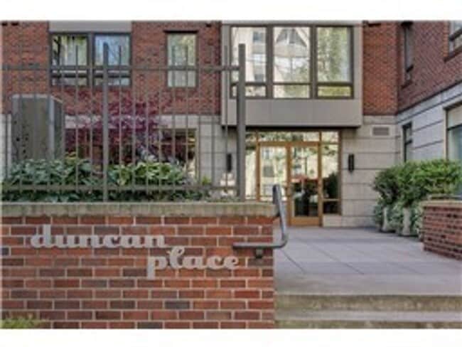 Photo - 1 bd 1 bath close to UW. Water/Sewer/Garbage/Parking/Storage included