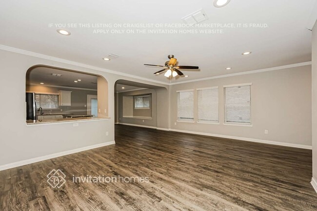 Photo - 704 Gibson St