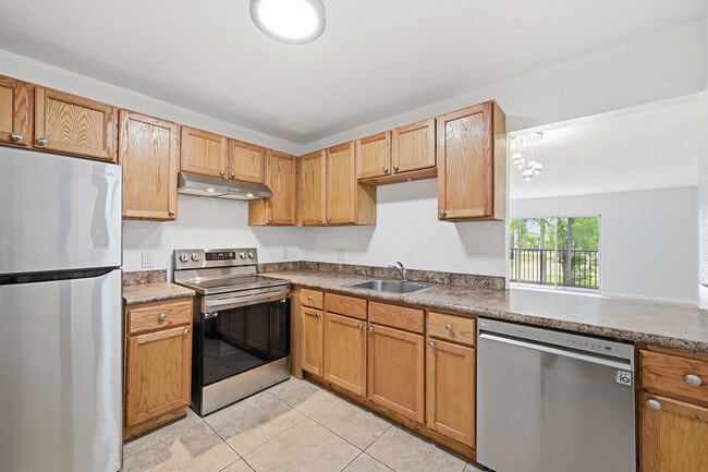 Building Photo - 7541 NW 16th St Unit 1211