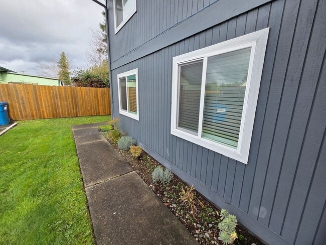 Photo - Newly Remodeled Two Bed One Bath Unit in the Heart of Sultan