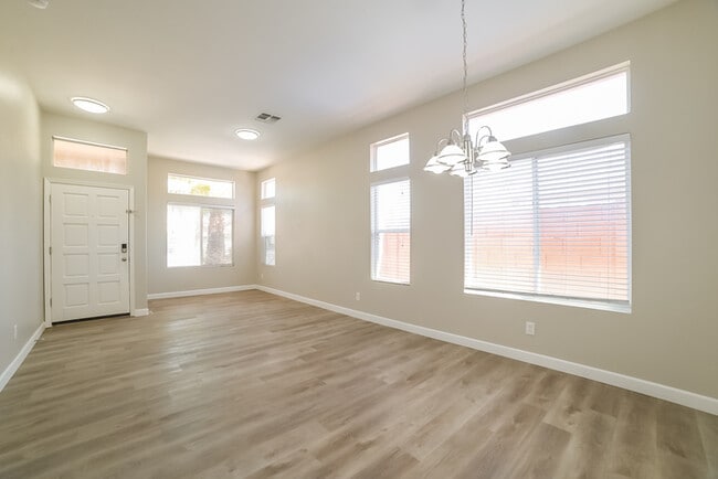 Photo - 17644 N 17th St