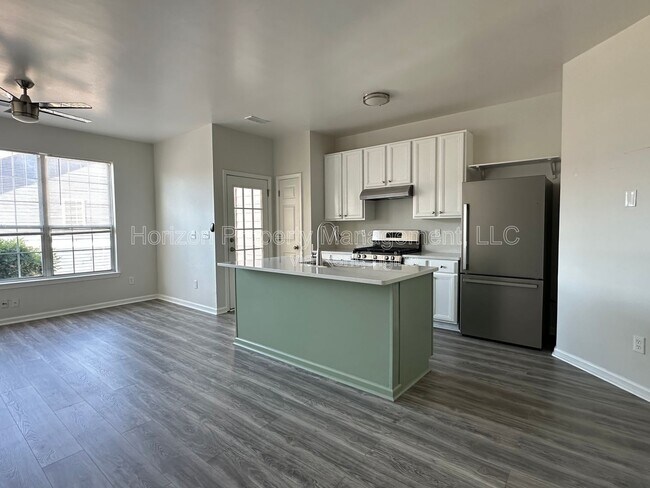 Photo - 6461 Topside Ave