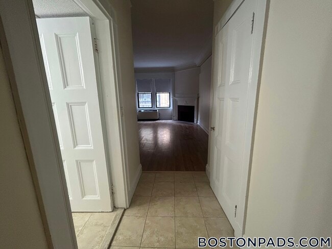 Photo - 62 Boylston St Unidad 303