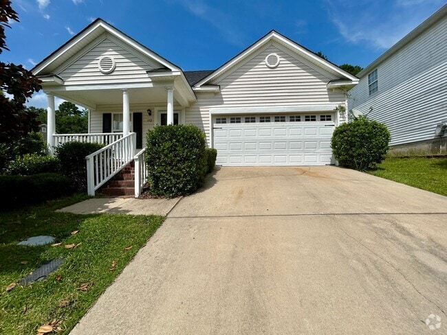 Building Photo - Charming Home on Corner Lot in Lake Caroli...