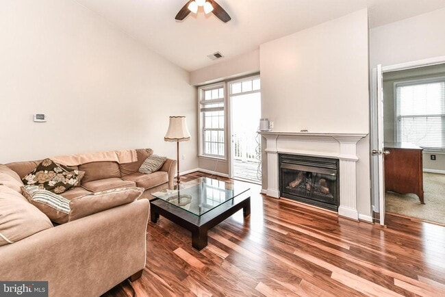 Photo - 512 Sunset View Terrace SE Unidad 406