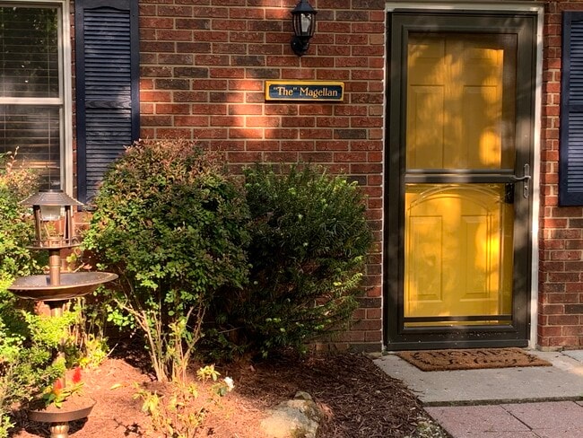 Photo - 954 Hunting Hills Ln Unidad The Magellan