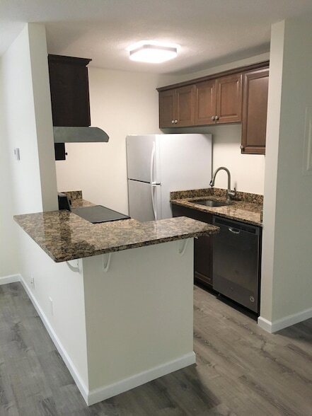 Photo - 2 Crossings Cir Unit F