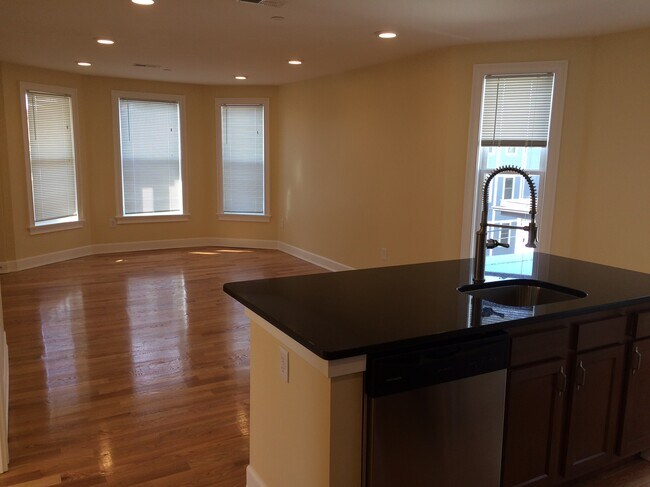 Photo - 10 Jay St Unit 3