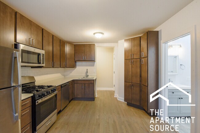 Photo - 3407 W Fullerton Ave Unit 2C