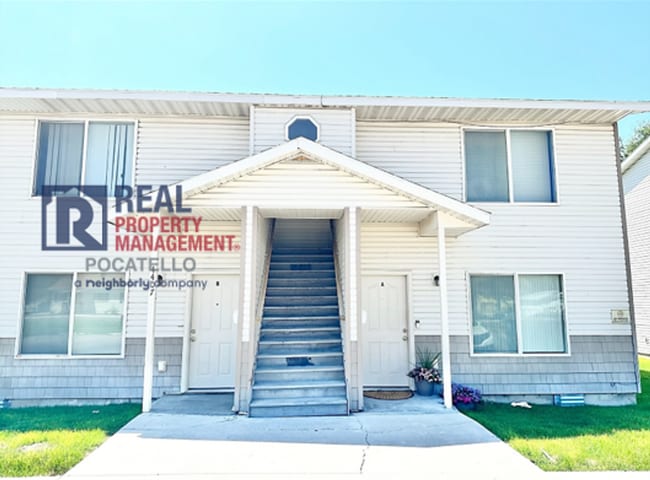 Building Photo - 4361 Opal Ave Unit B