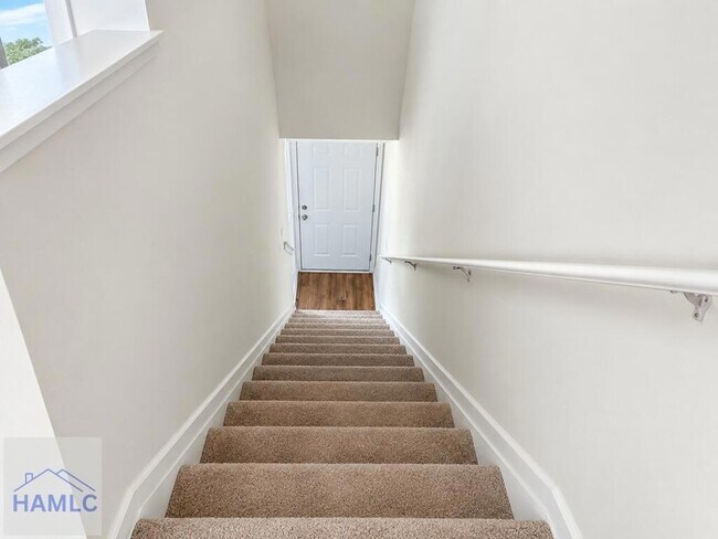 227 Rendell Ln