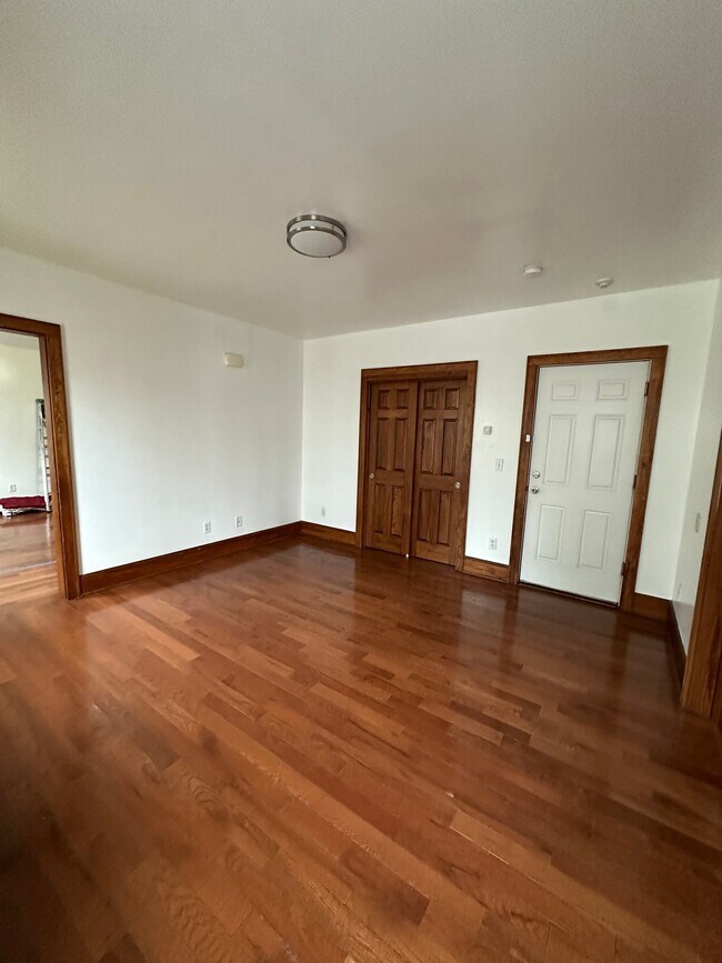 Photo - 37 Lyman St