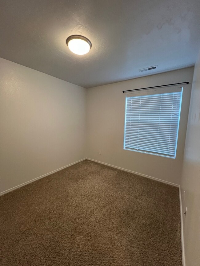 Photo - 3 Bed 2 Bath Nampa!