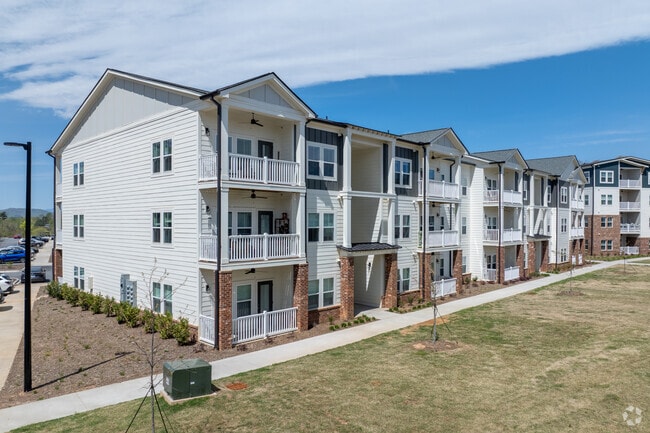The Summit Hendersonville