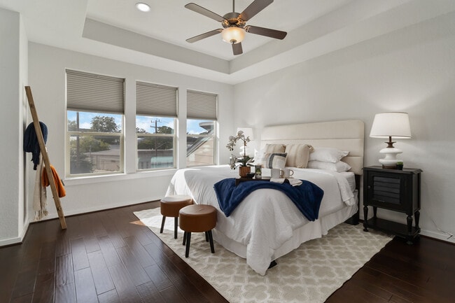 Photo - 2104 N Saint Marys St