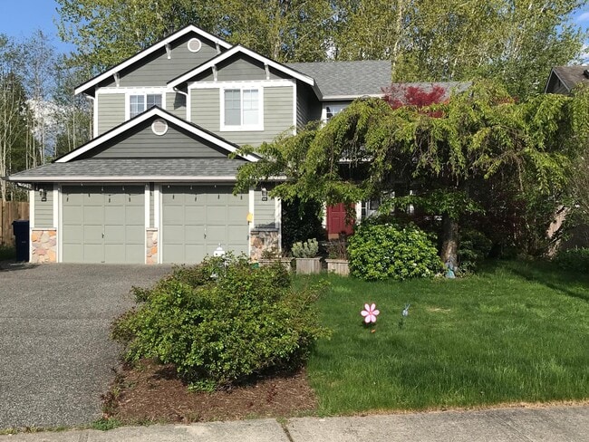 Building Photo - 18033 27th Dr SE Rental