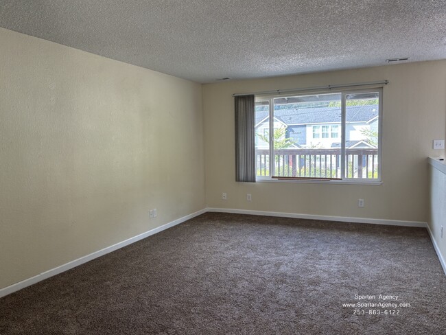 15818 Elm St E Unit A
