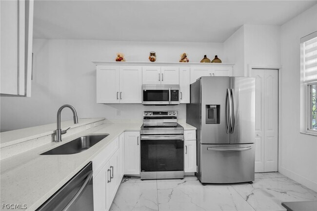 Photo - 1024 Mainsail Dr Unit 512